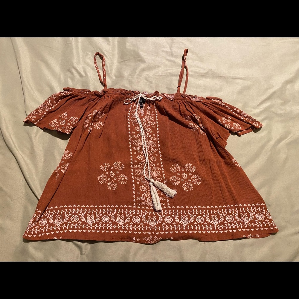 Burnt orange. Off the shoulder top. Size small.